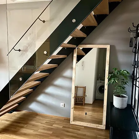 Art Maisonette Apartment Graz