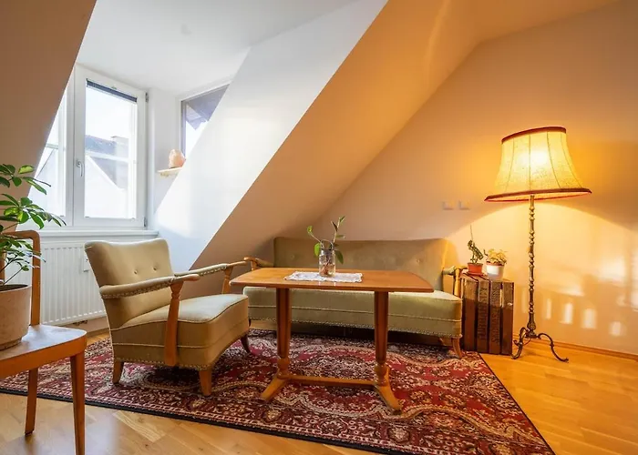 Art Maisonette Апартаменти *